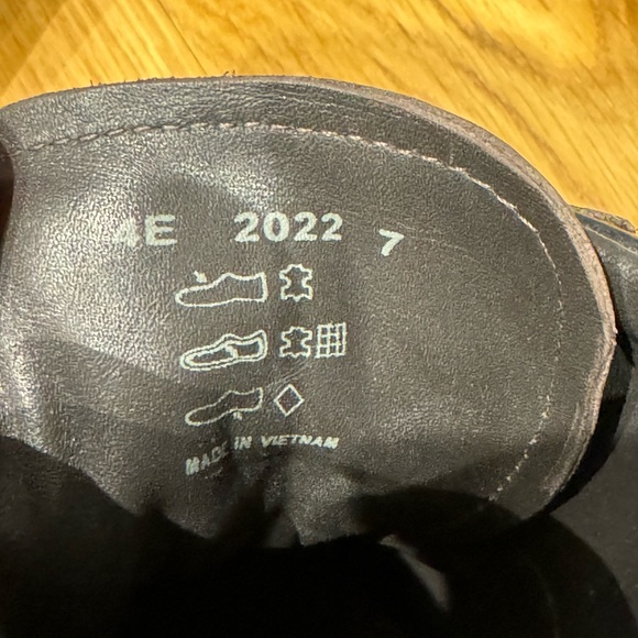 Prada Leather Sneaker - Brown US8 - Picture 5 of 9